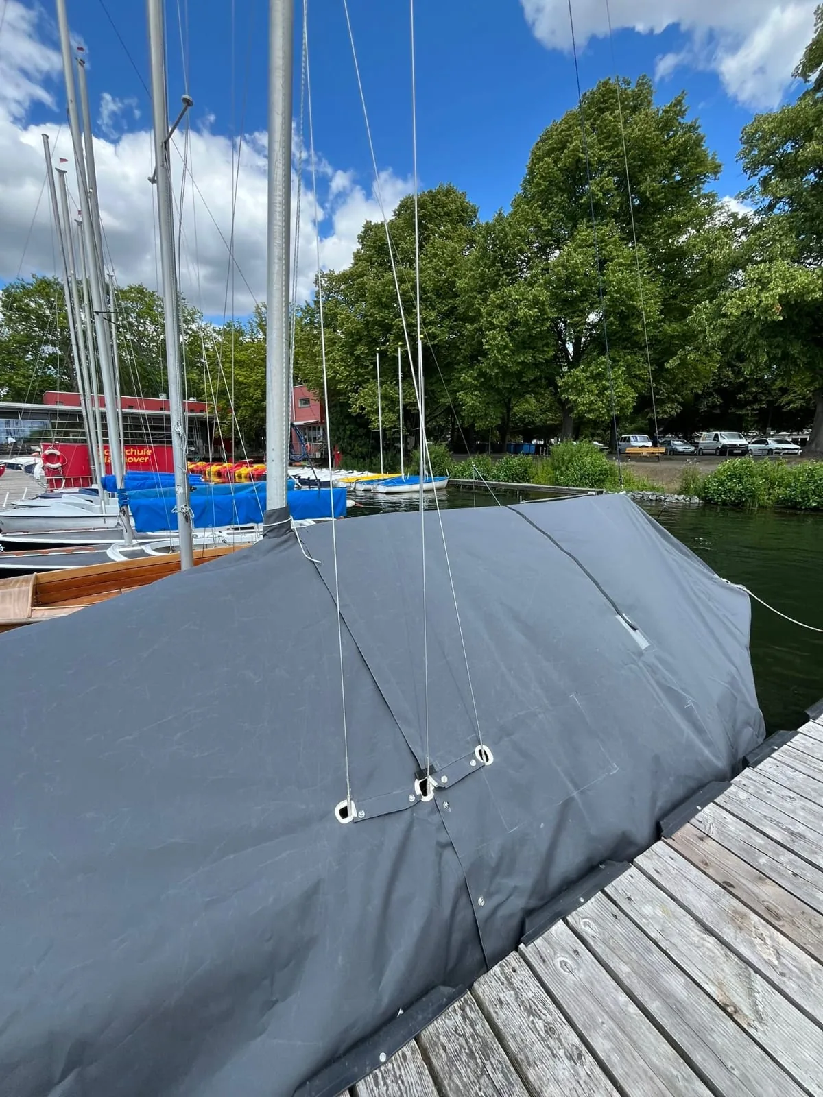 Bootsverdeck in Navy-Blau, maßgefertigt in Hagenburg